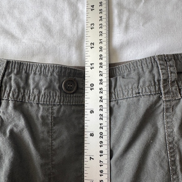 BM Women's Pull On Cargo Capri Pants Gray Size 12 Summer Casual Grunge - Picture 11 of 14